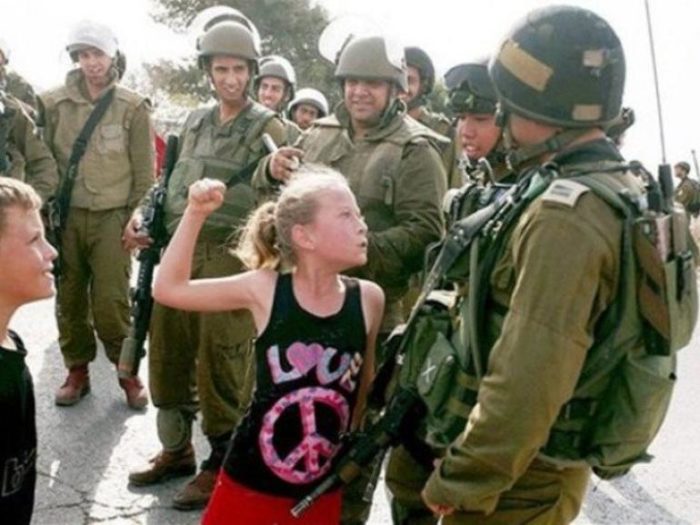 Ahed Tamimi Kimdir ? Ahed Et-Temimi nerelidir kaç yaşında?