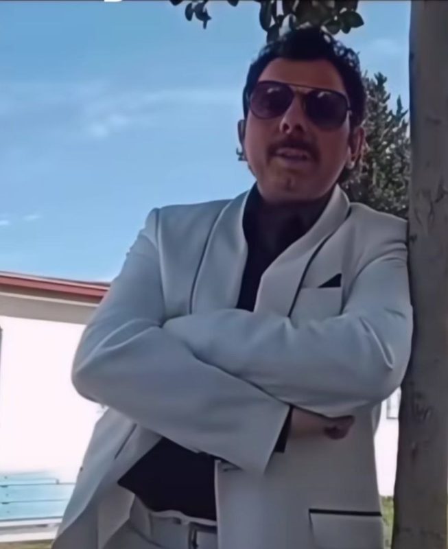 Instagramın Fenomen Şarkıcısı Dayhan Kimdir?
