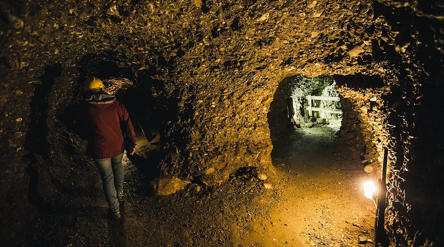 Bosna’da Bulunan Ravne Tünellerinin Şifa Sırrı Nedir?