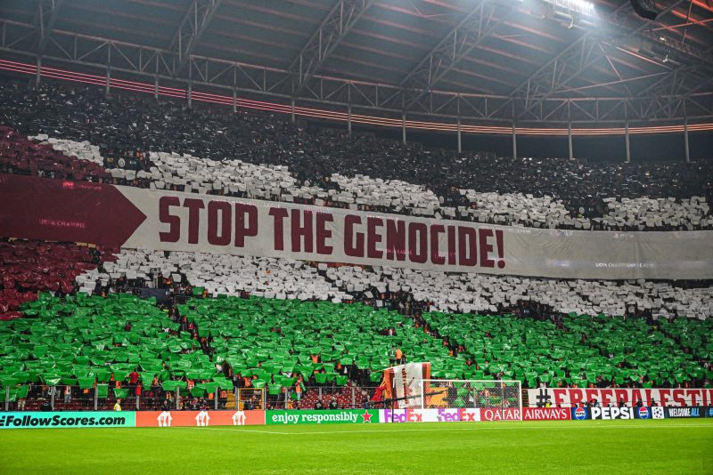 Galatasaray Taraftarından Stop The Genocide Koreografisi